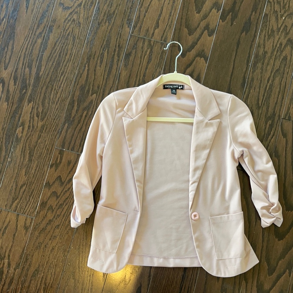 Women’s pink blazer